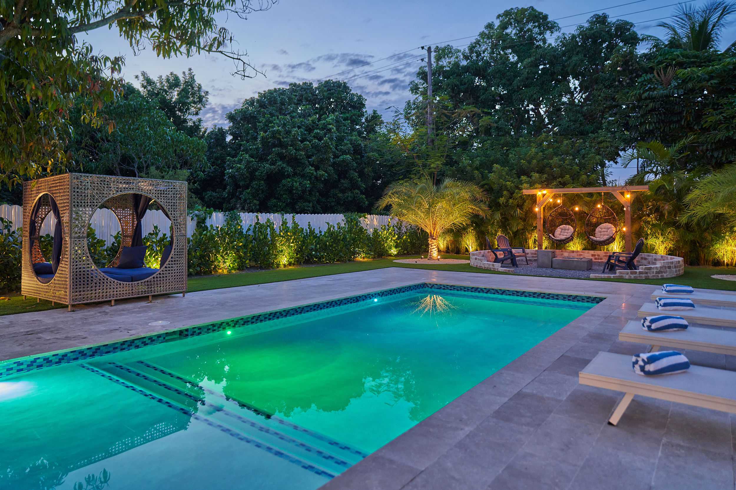 Villa Caicos | Outdoor Kitchen | Fire Pit | Pool