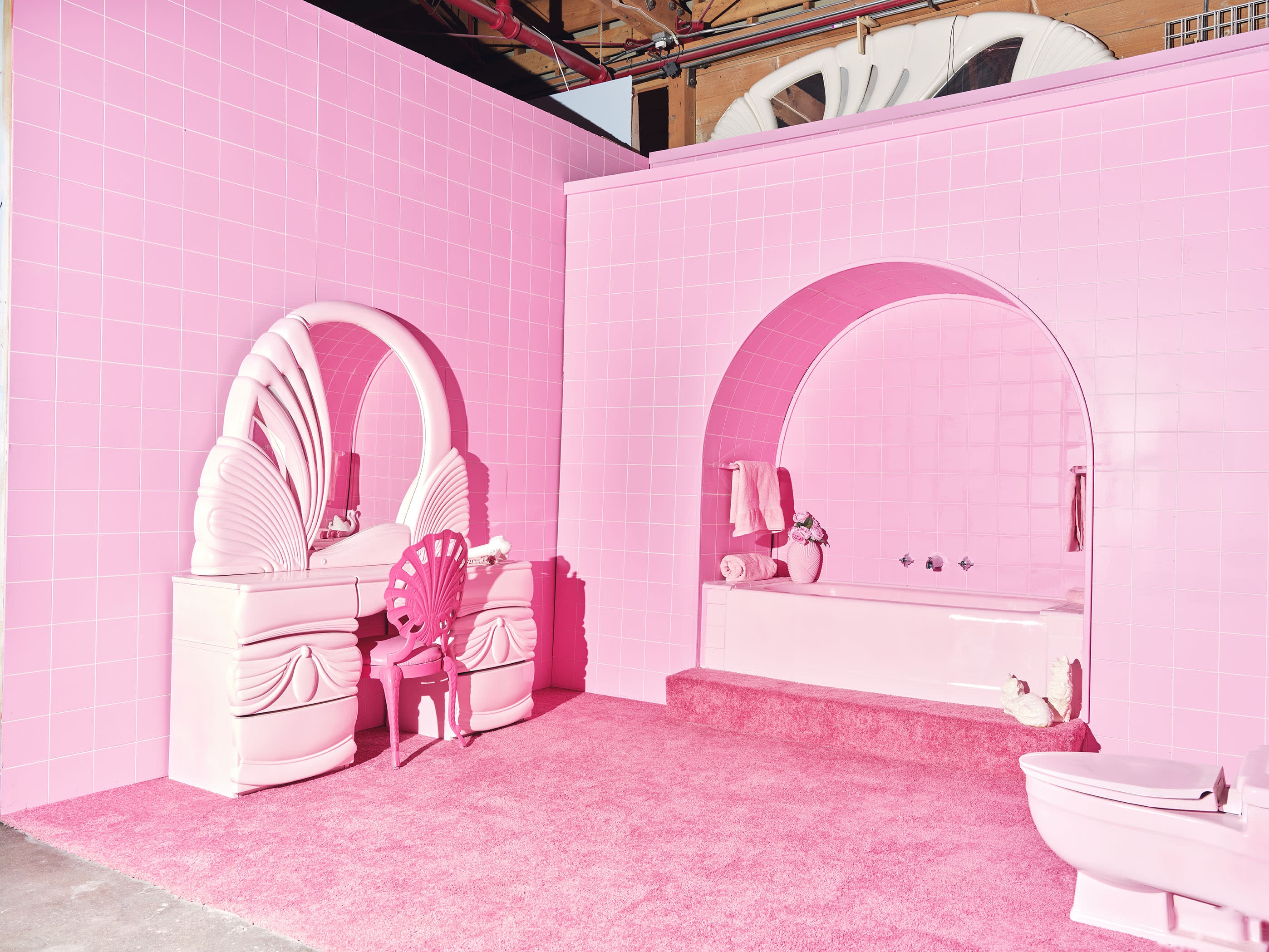 Retro Pink Studio Bathroom: LA Powder Room Rental