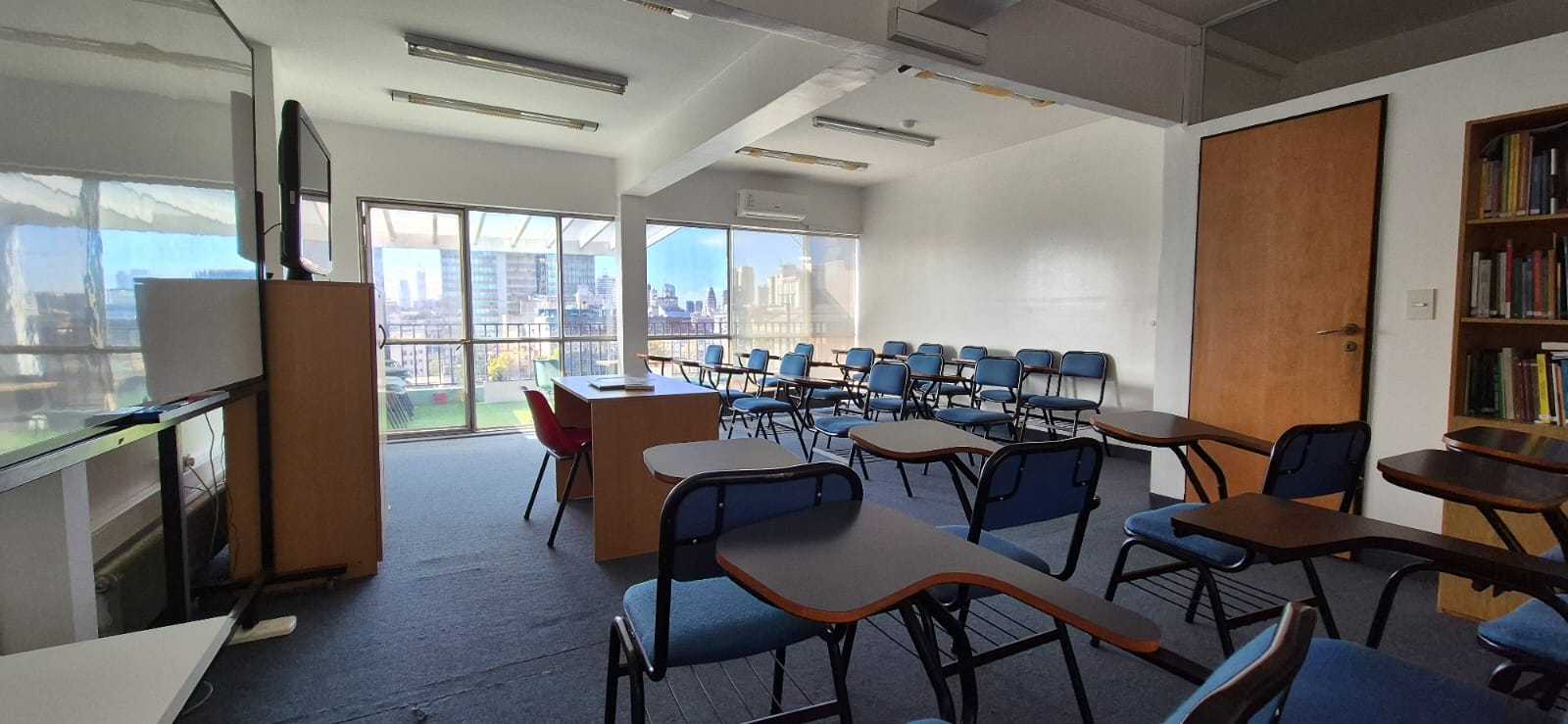 Espacios con terraza para uso académico o cultural