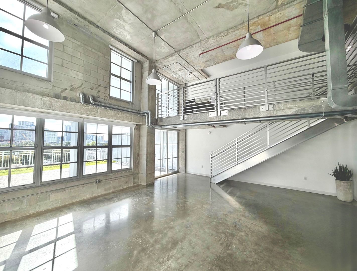 Industrial Daylight Loft in Wynwood with Rooftop